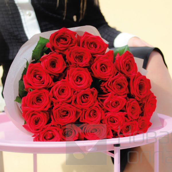 25 красных роз 40 см «Маме»