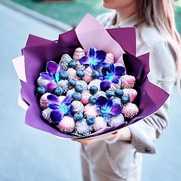 Букет из клубники в шоколаде "Фантазия"