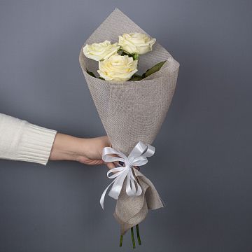 Букет из 3 белых роз (16)