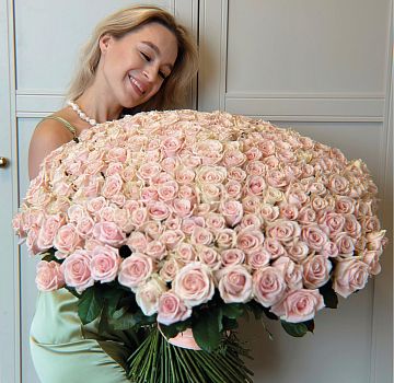 Букет 301 нюдовая роза 60 см Букет 301 нюдовая роза 60 см