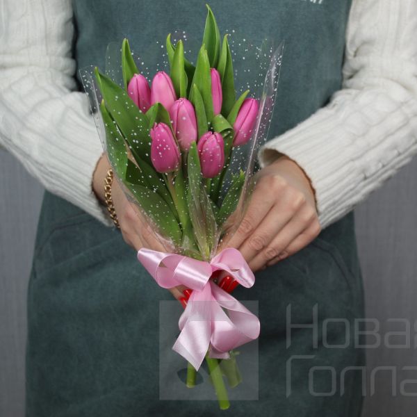 Букет 7 розовых тюльпанов