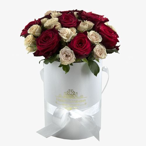 Композиция Искренность души в маленькой шляпной коробке