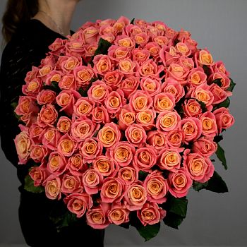 Букет 101 персиковая роза 40 см