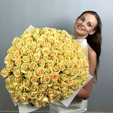 Букет Царицы 101 кремовая роза 60 см Букет Царицы 101 кремовая роза 60 см