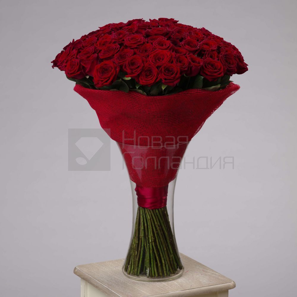 909 красных роз 60 см в 9 вазах