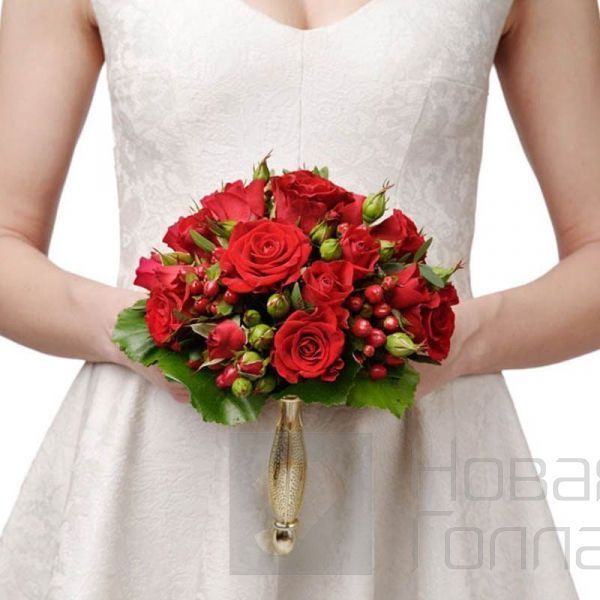 Букет невесты Грация из красных роз
