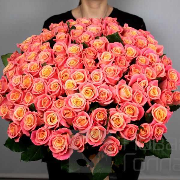Букет 101 персиково-розовая роза 50 см