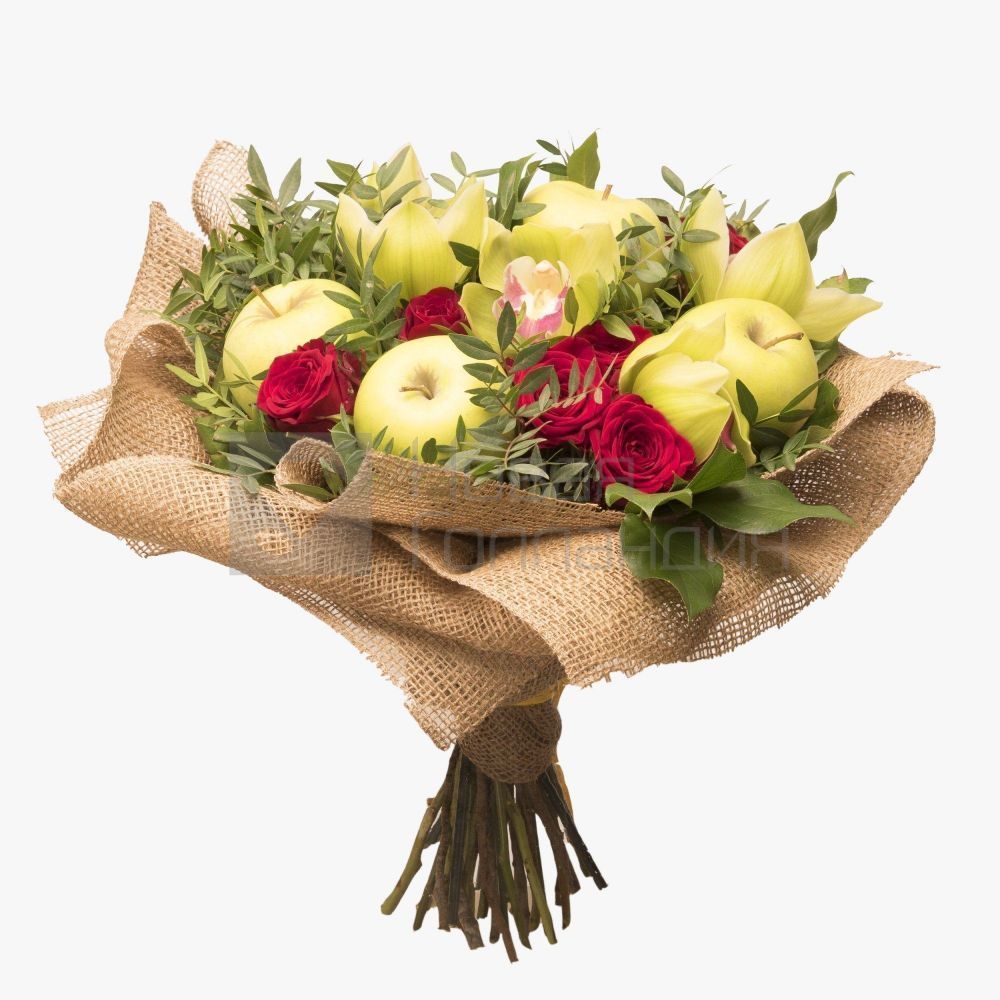 A bouquet of roses with Apples