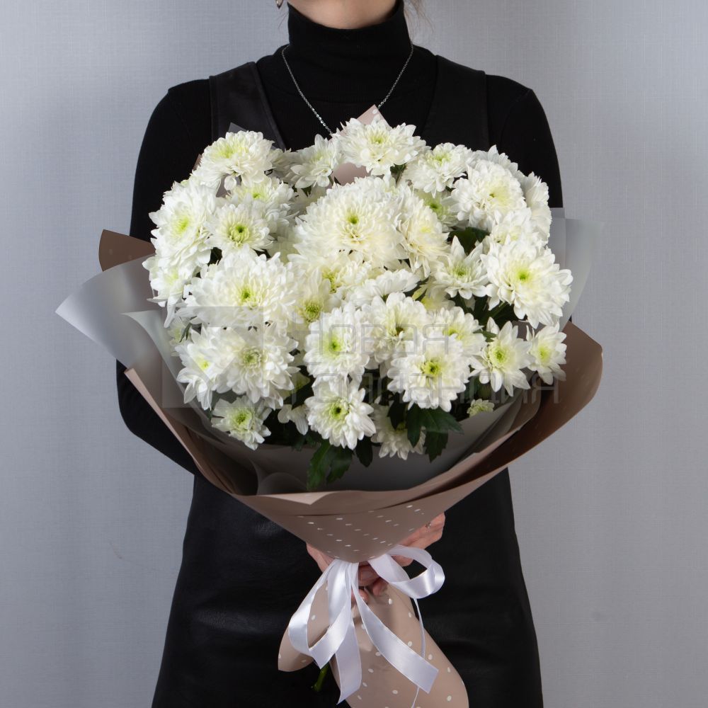 Букет 9 белых кустовых хризантем