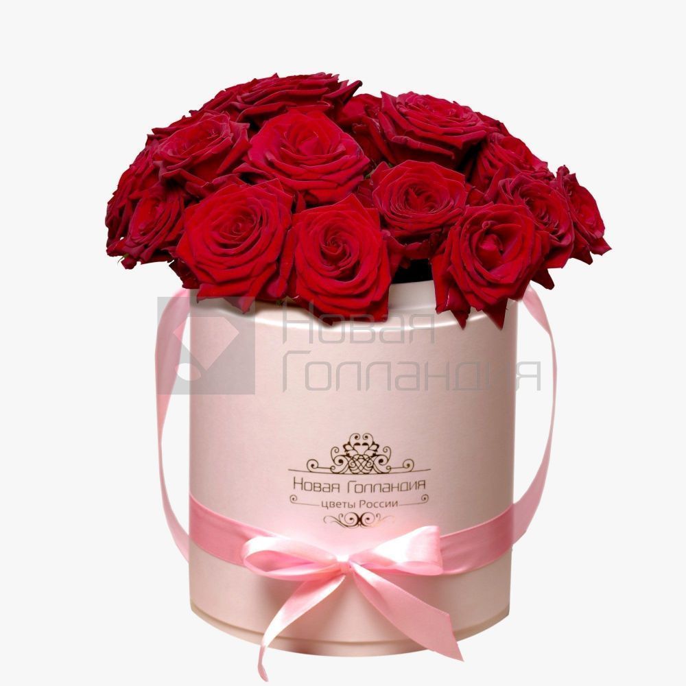25 красных роз в розовой шляпной коробке №8