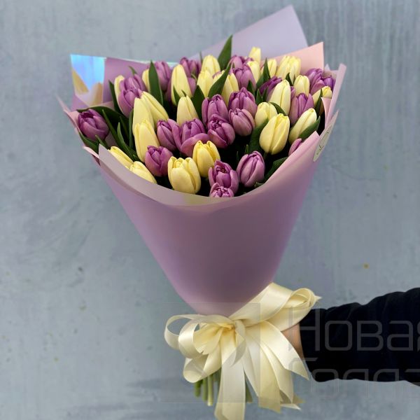 Букет 51 сиренево-кремовый тюльпан