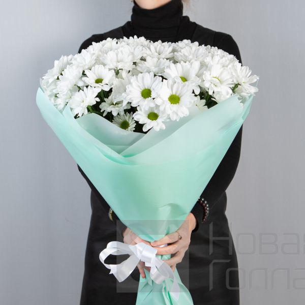 Букет 9 белых ромашковых хризантем