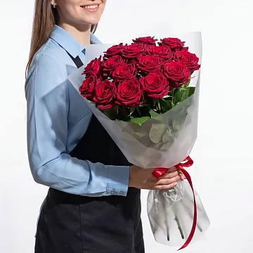 Букет 15 красных роз 50 см