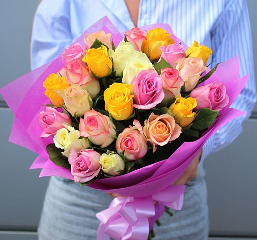 Букет 25 роз ассорти 40 см Кения