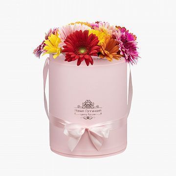 25 гербер в большой розовой шляпной коробке №691