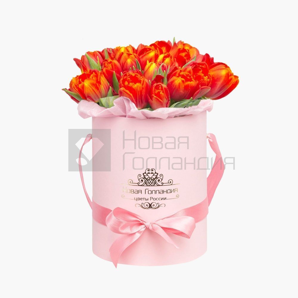 35 красно-рыжих тюльпанов в розовой шляпной коробке №556