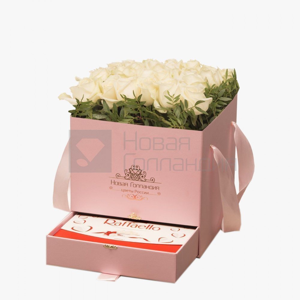 Розовая коробка шкатулка 25 белых роз Raffaello в подарок №383