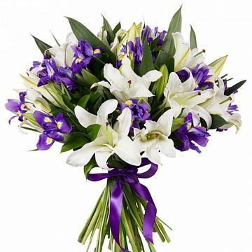 Букет лилии с ирисами