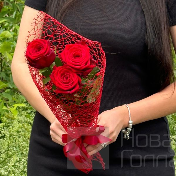 Букет из 3 красных роз (12)