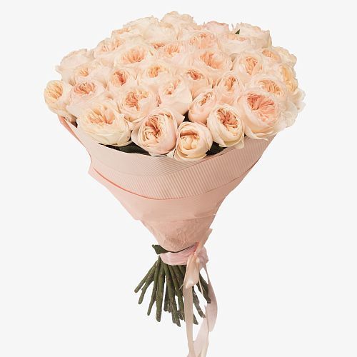 Букет из 35 персиковых пионовидных роз премиум в крафте