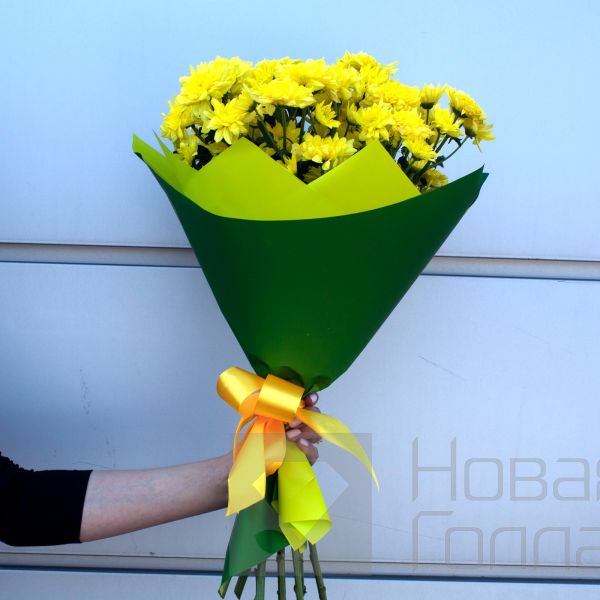 Букет Счастье. 7 желтых хризантем