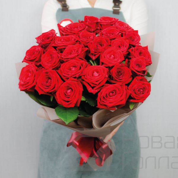 25 красных роз 40 см «Маме»