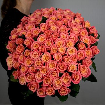 Букет 101 персиковая роза 40 см