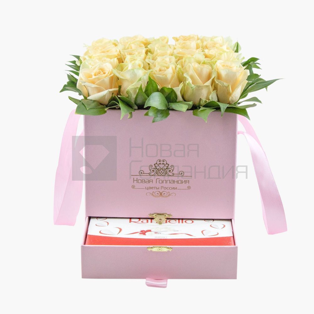 Розовая коробка шкатулка 25 кремовых роз Raffaello в подарок №756