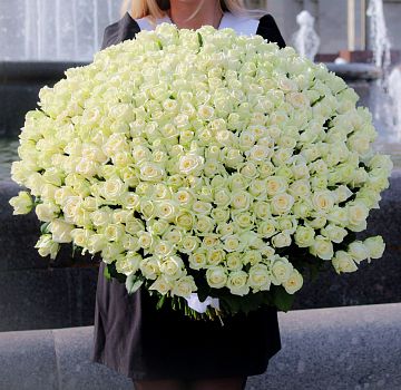 Букет 301 белая роза 60 см Букет 301 белая роза 60 см