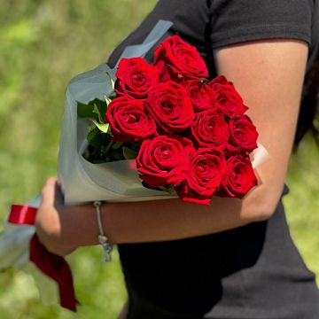 Букет 11 красных роз 50 см (16) Букет 11 красных роз 50 см (16)