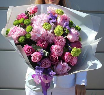 Букет розовый сад