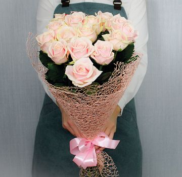 Букет 15 нюдовых роз 60 см Букет 15 нюдовых роз 60 см