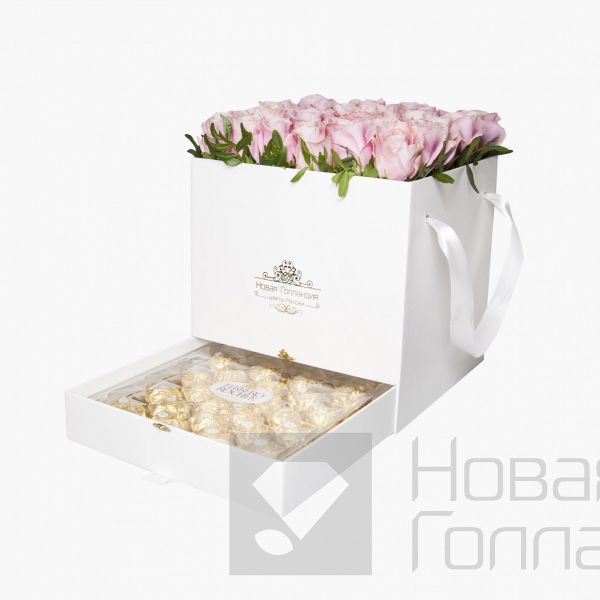 35 нежно-розовых роз в большой белой коробке шкатулке с макарунсами №464